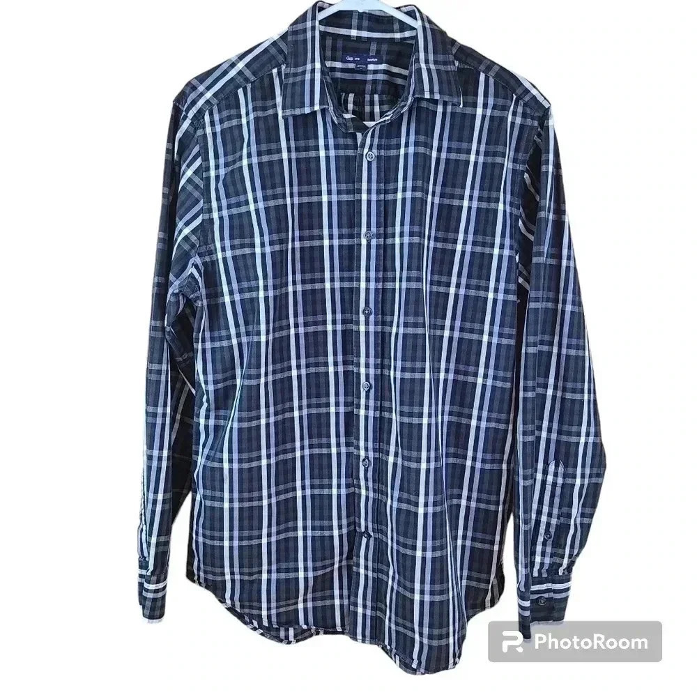 Gap mens black and grey plaid shirt